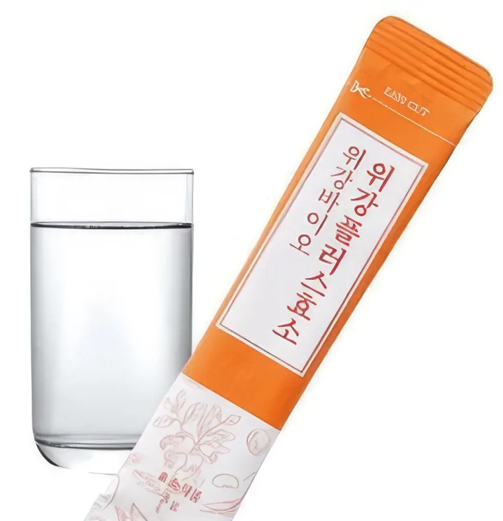 물 한 잔과 위강플러스효소 스틱